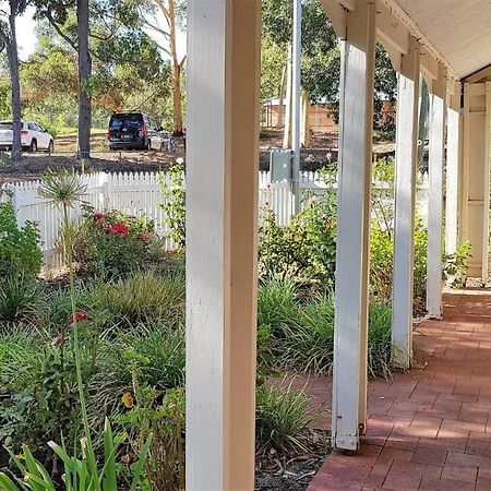 Tillbrook Cottage Perth Exterior foto